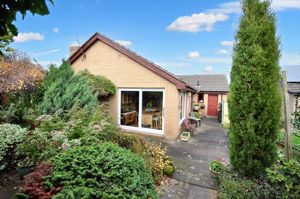 Rear elevation- click for photo gallery